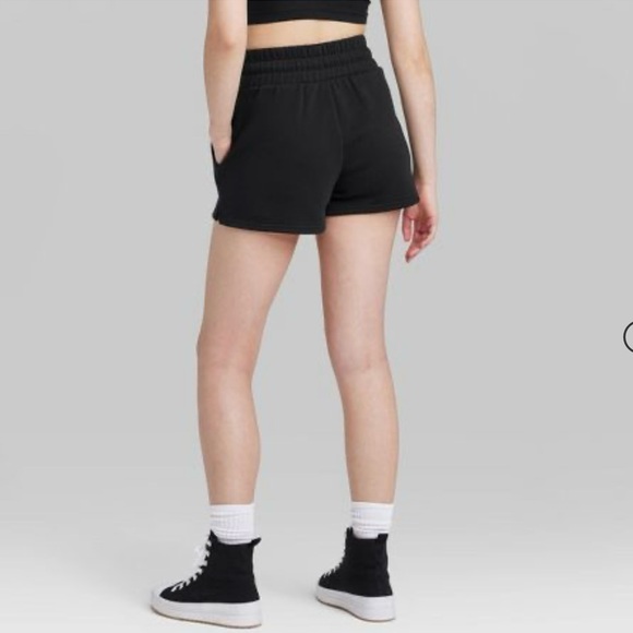 NWT Women's Pull-On Perfect Fleece Shorts - Wild Fable - Picture 4 of 5